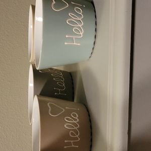 Set of 4 ceramic bowls